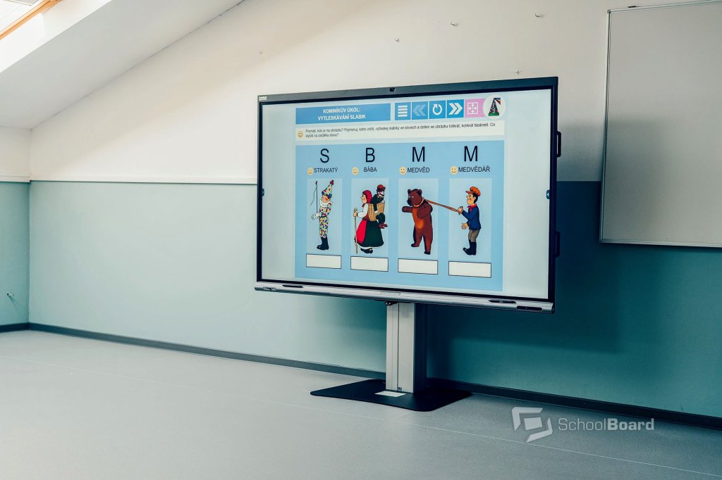 Řada PREMIUM 65″, 75″, 86″, 98″