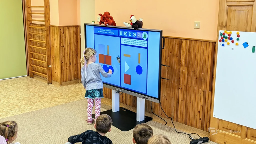 Řada PREMIUM 65″, 75″, 86″, 98″