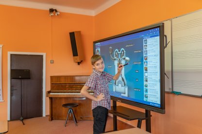 Řada PREMIUM 65″, 75″, 86″ 2