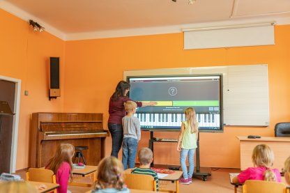 Řada PREMIUM 65″, 75″, 86″