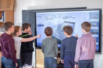 Řada PREMIUM 65″, 75″, 86″