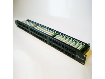 DATACOM Patch panel 48p. Cat5e 1U BK 8x6p. Modul, UTP, 19" (3004)