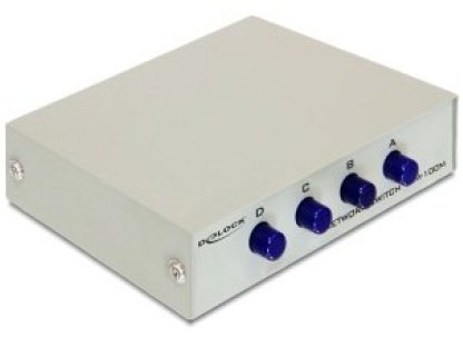 DELOCK prepínac ethernetového rozhranní 10/100 4-porty, manuální