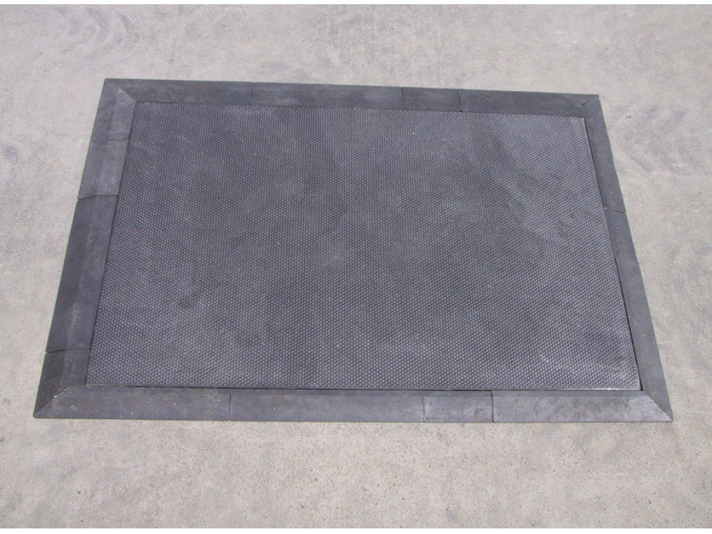 Čierny plastový nájazd "nad" pre plastové podlahové dosky - 40 x 10 x 2,2 cm