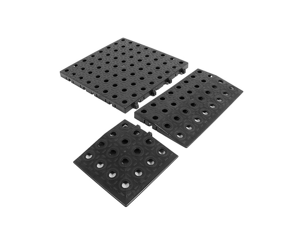 Čierny polyetylénový nájazd AvaTile AT-STD - 25 x 13,7 x 1,6 cm