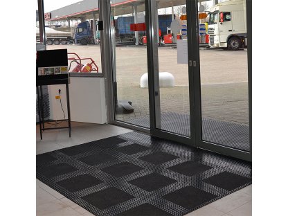 Čierna nábehová hrana "samec" MF Safety Ramps D12/C1,2 Nitrile - 100 x 5 cm