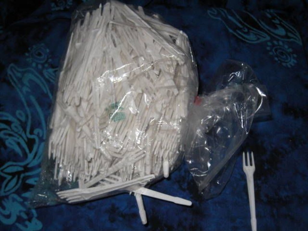 Vidličky na hranolky UH 2000 ks bílé 9cm  vyprodejova cena 70%