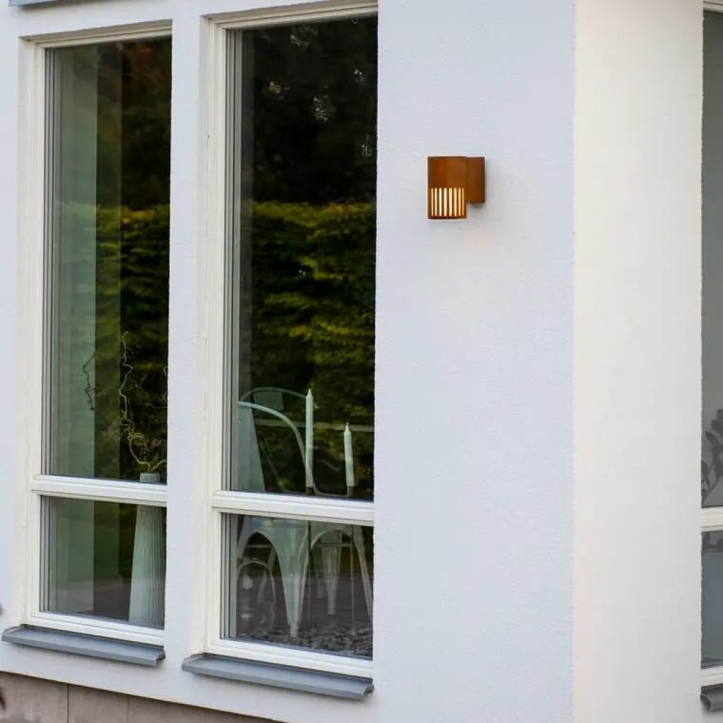 Pistoia designové rezavé svítidlo na fasádu E27 Konstsmide