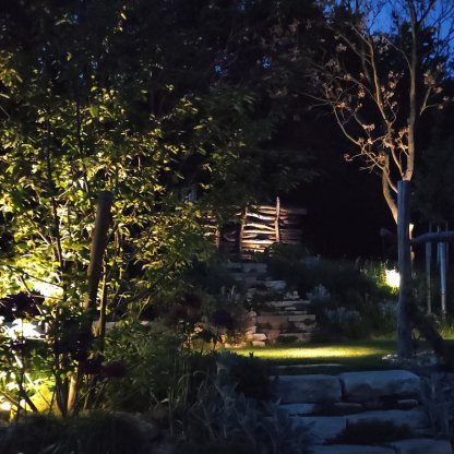 Autorský projekt osvětlení zahrady přímo ve vaší zahradě