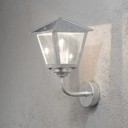 Benu venkovní nástěnná lampa E27 žárově pozinkovaná, Konstsmide