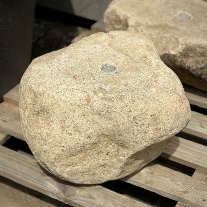 Malý vodní prvek do zahrady přírodní labský kámen, kompletní fontánové příslušenství