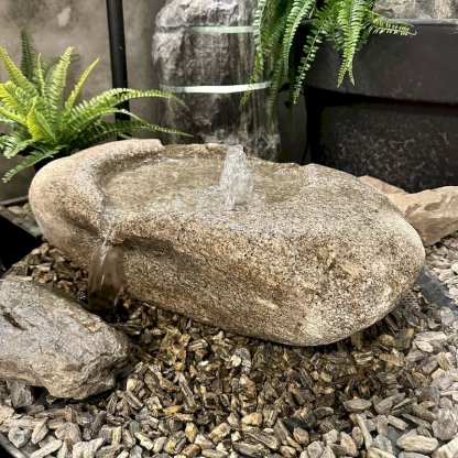 Zahradní fontána Očko s přírodním kamenem včetně kompletního příslušenství 2