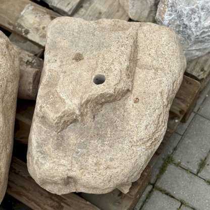 Zahradní fontána přírodní český kámen s kompletním fontánovým příslušenstvím