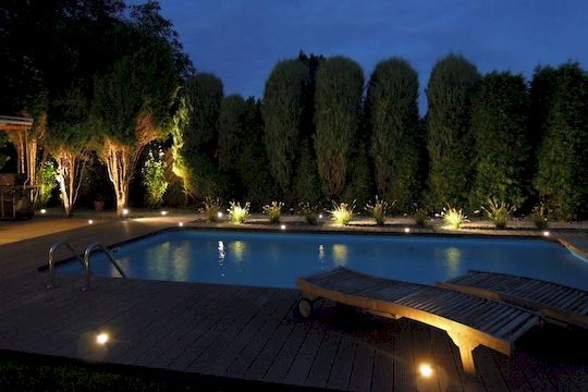Venkovní osvětlení terasy a bazénu HOLAS Lighting