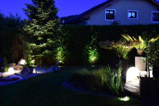 Osvětlení zahrady 12V zahradní osvětlení Garden Lights HOLAS Lighting