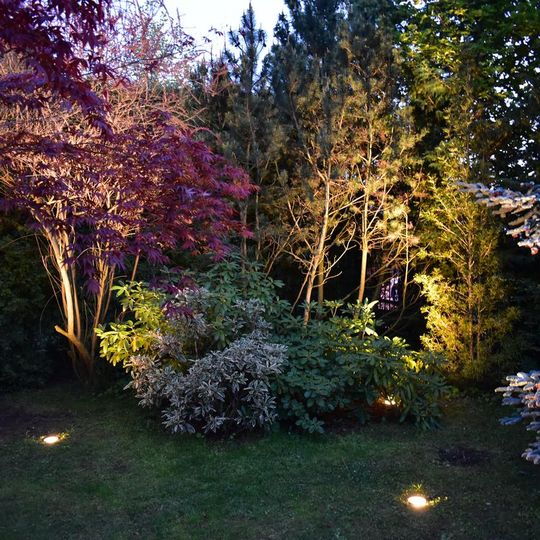 Osvětlení stromů v zahradě zemní reflektor Rubum Garden Lights 12V