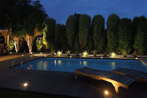 Osvětlení terasy u bazénu zápustná svítidla