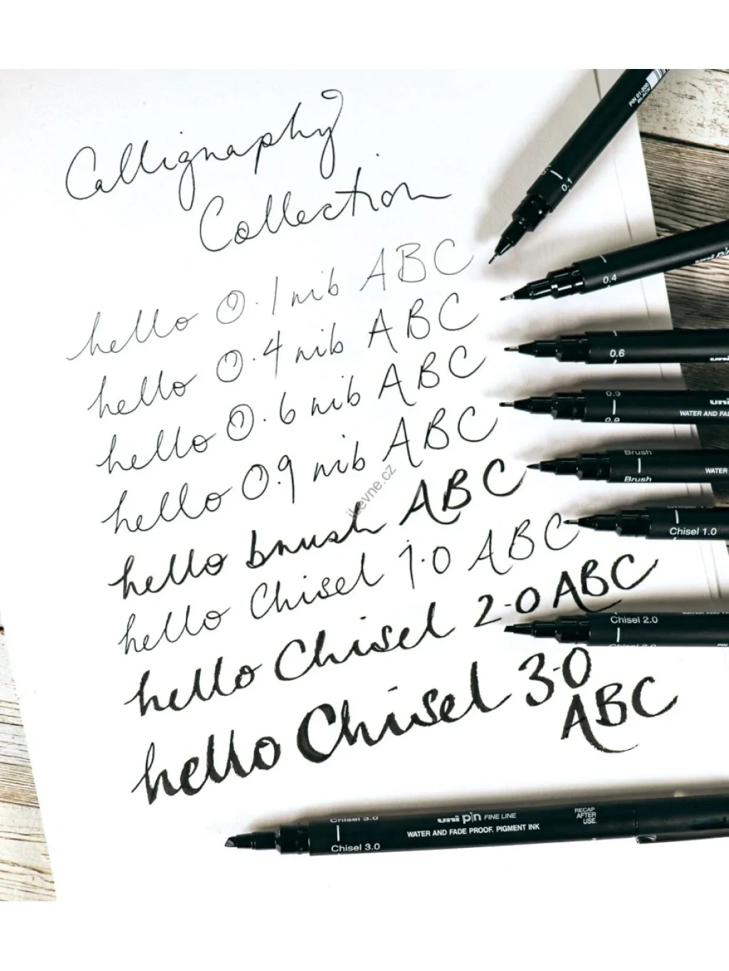 PIN Calligraphy sada 8 ks linerů, černý