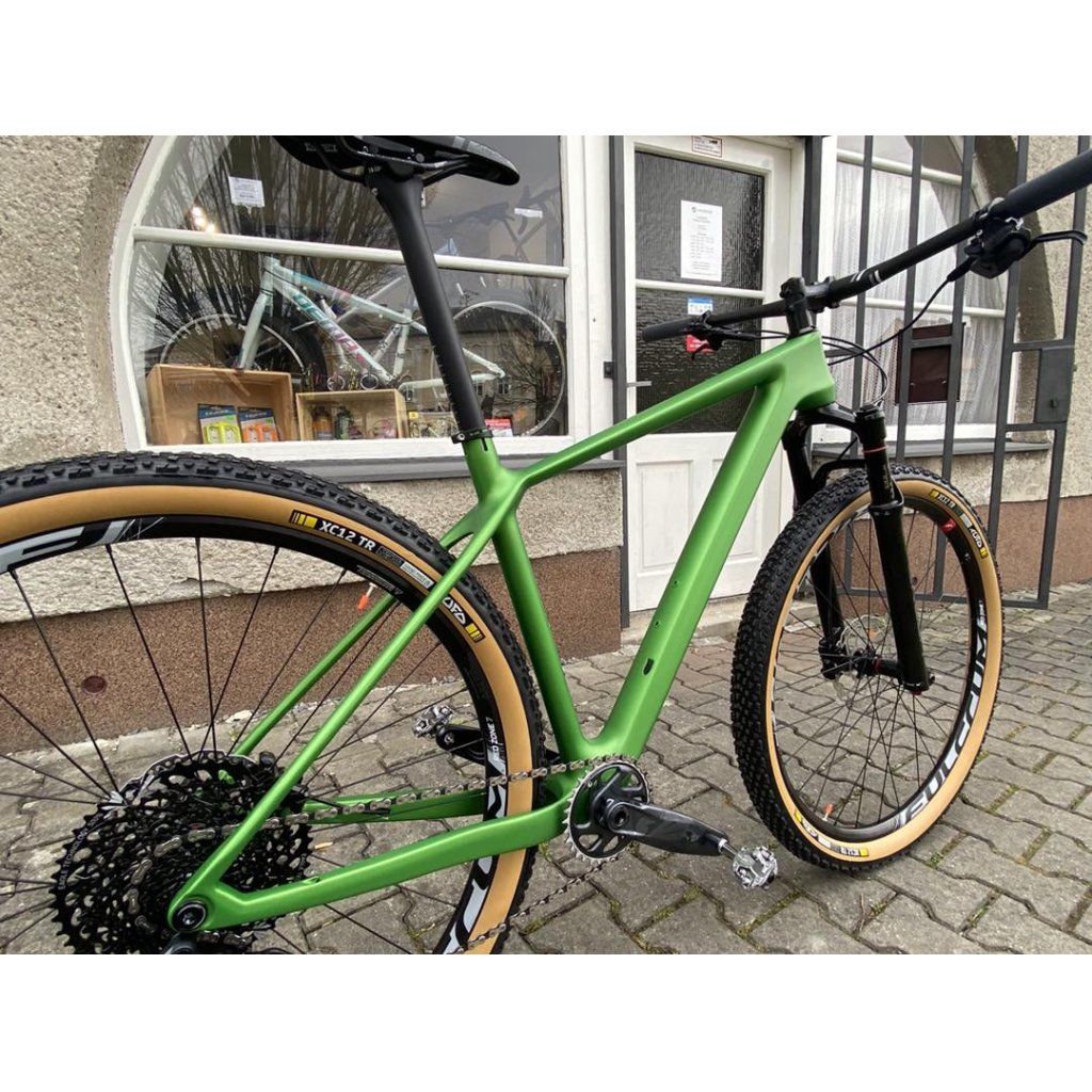 Jízdní kolo Müller's 29" CARBON XC, UDH, T47 - stavba na míru