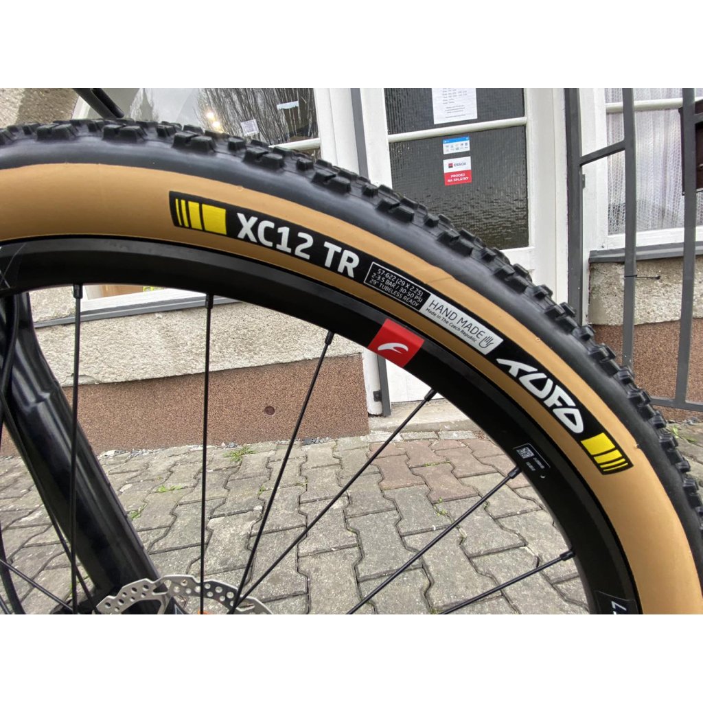 Jízdní kolo Müller's 29" CARBON XC, UDH, T47 - stavba na míru