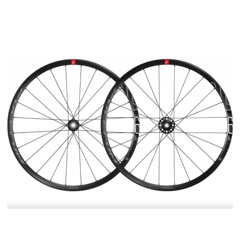 Zapletené kola silniční Fulcrum Racing 600 Disc centerlock př. 12x100mm, zd. 12x142mm HG