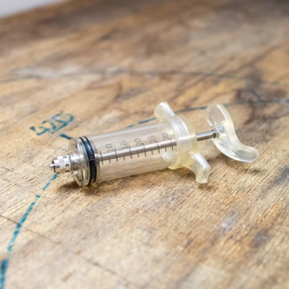 Dílenská stříkačka na odvzdušnění minerálního oleje 30ml Supersonic Parts
