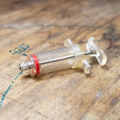 Dílenská stříkačka na odvzdušňování pro DOT 30ml Supersonic Parts