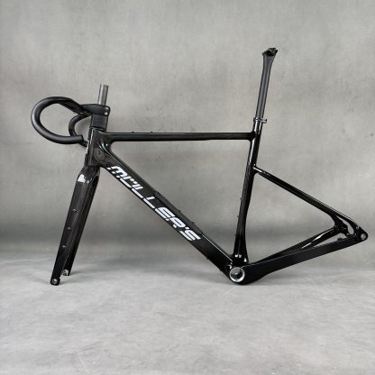Gravel Müller's 28" CARBON - stavba na míru
