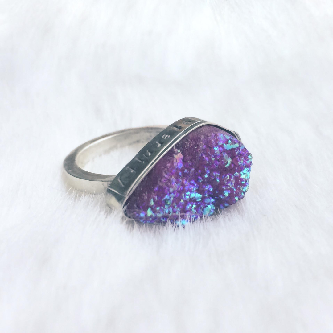 Recycled silver & druzy agate
by Juna
2015