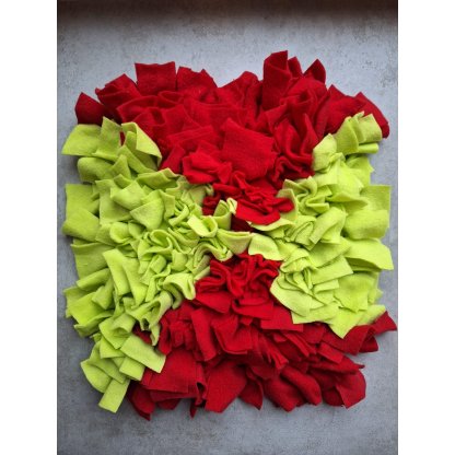 Čmuchací kobereček - červeno/zelený