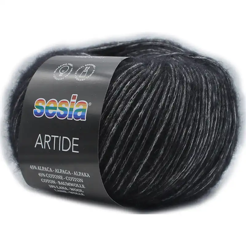 Sesia Artide 67 Černá