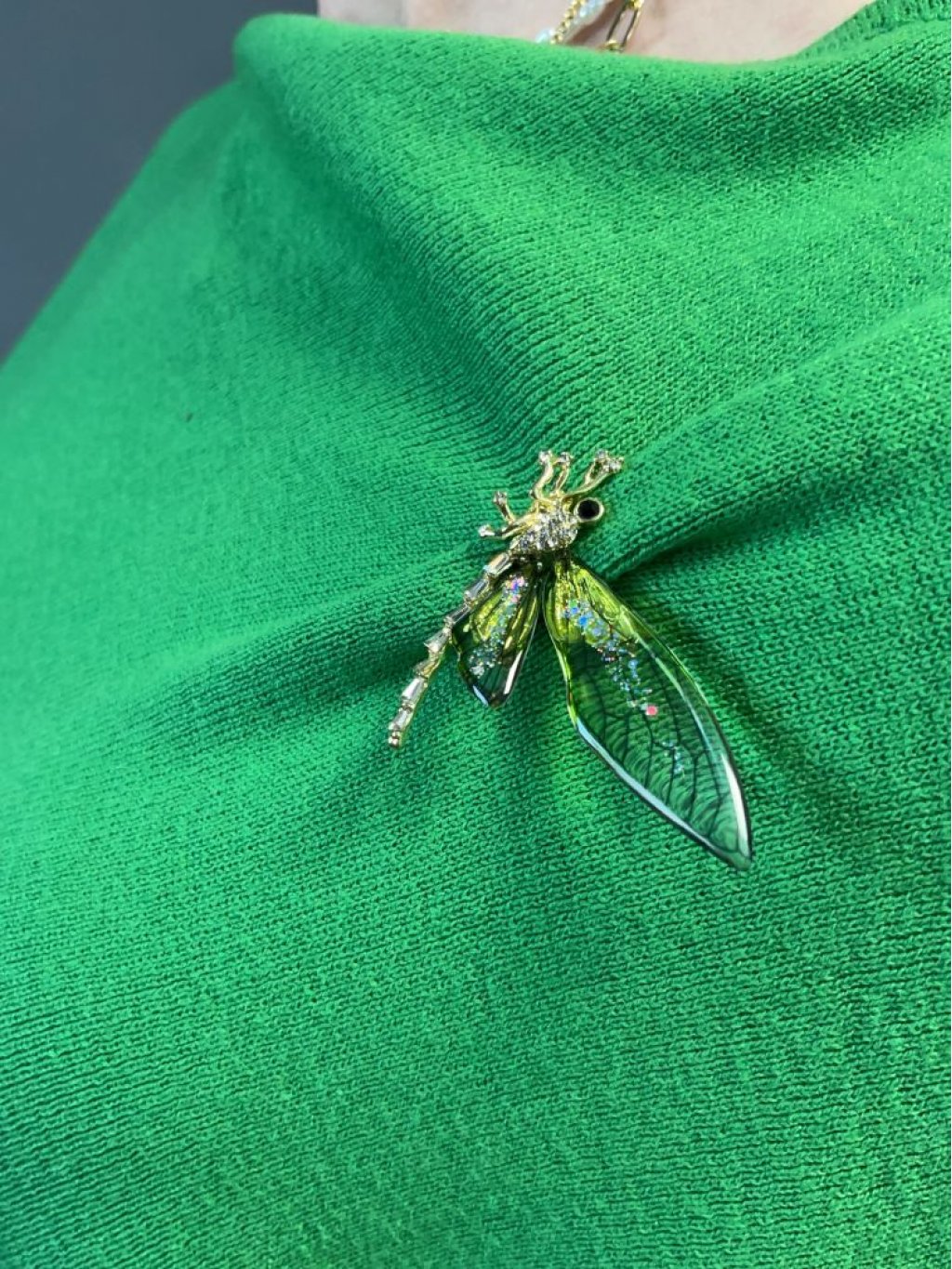Brož Dublon zelená vážka se zlatem