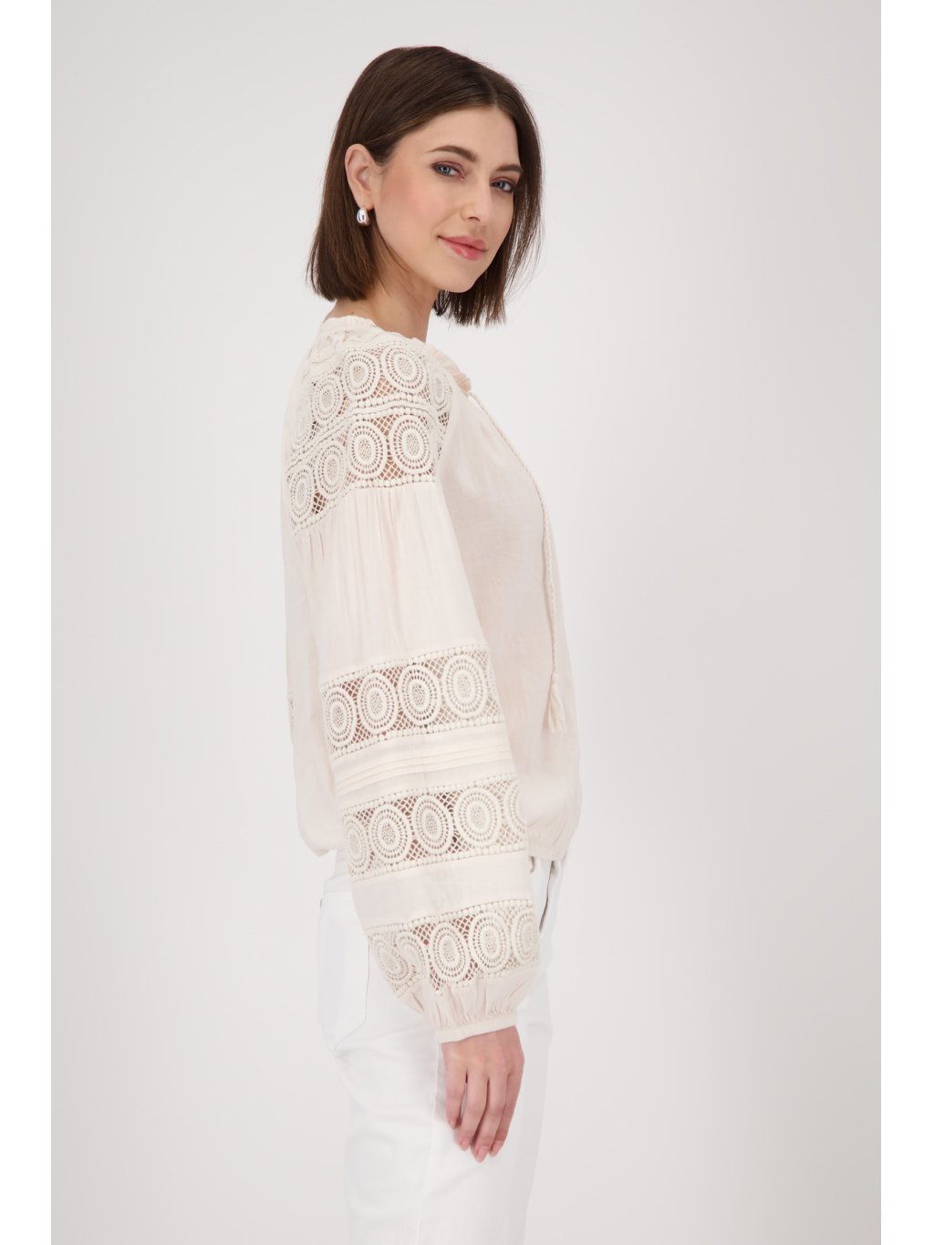 Halenka Monari 9777 béžová s krajkou 