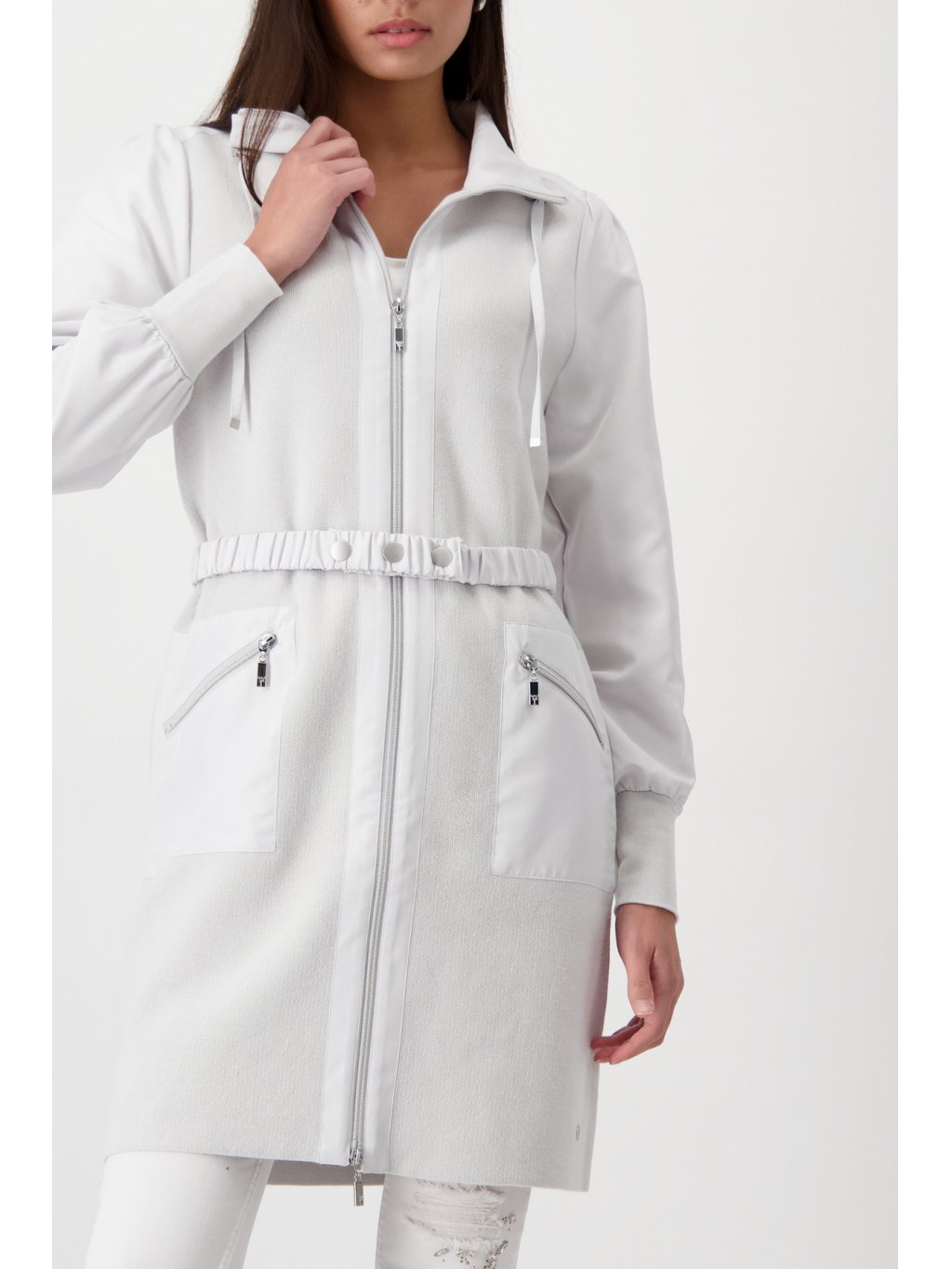 Kabát Monari 8486 jemně šedý s nylonovým rukávem