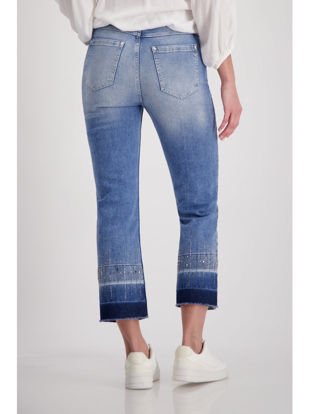 Kalhoty Monari 8756 modré džíny zkrácené se zdobením