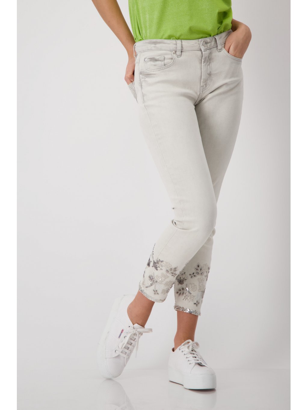 Kalhoty Monari 8957 šedo-béžové džíny s kamínkovým zdobením 