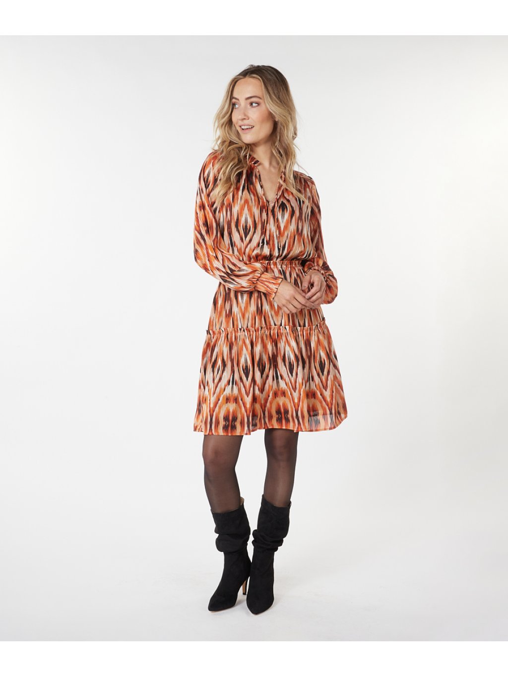 Šaty Esqualo 14715 pomerančové s trendy vzorem 