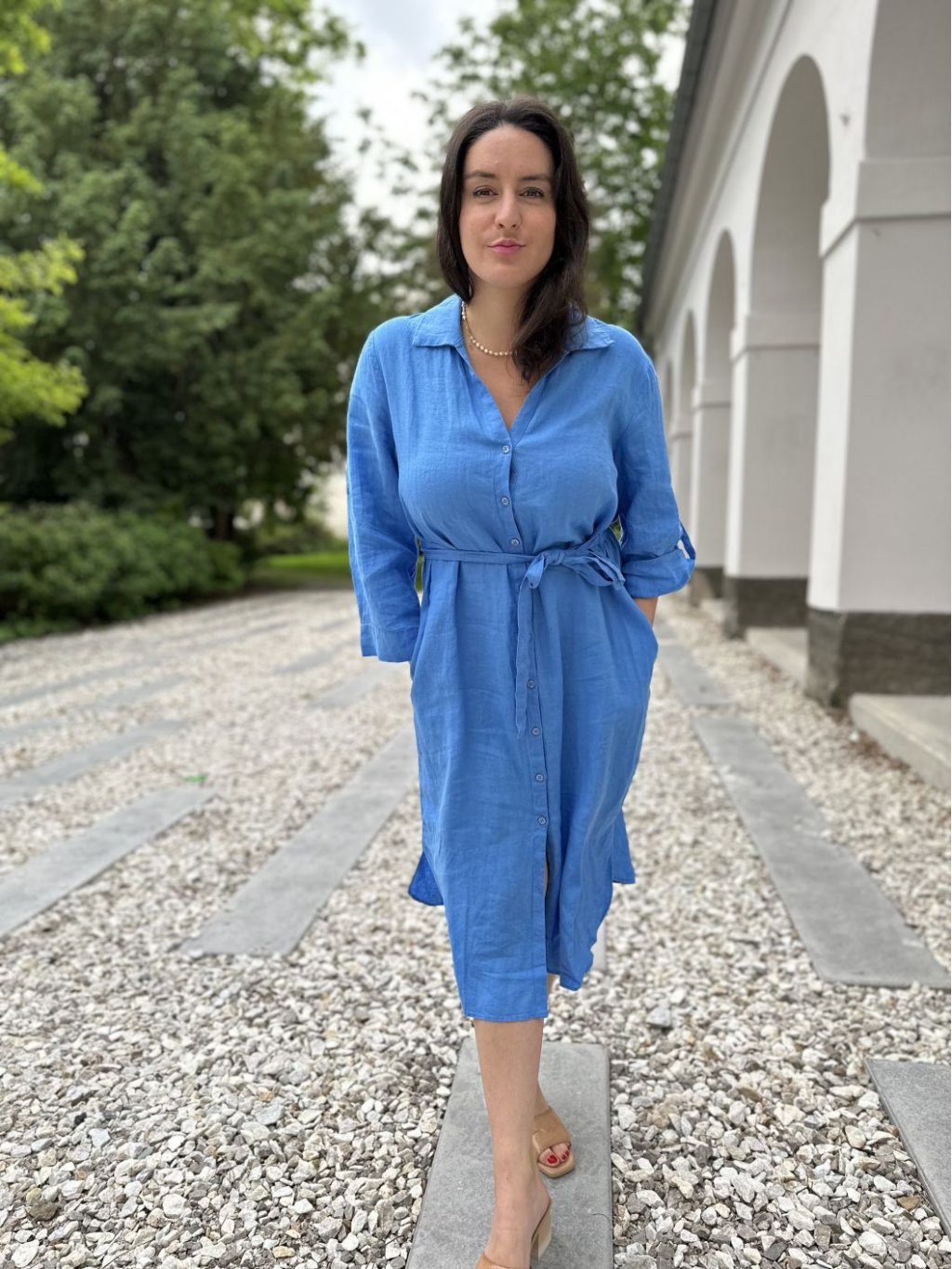 Šaty Kyra Alondra modré košilové lněné