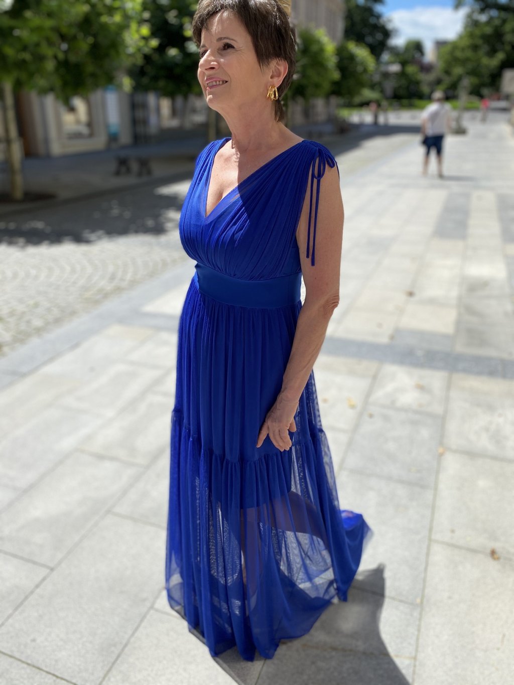 Šaty Marselini královsky modré dlouhé kaskády