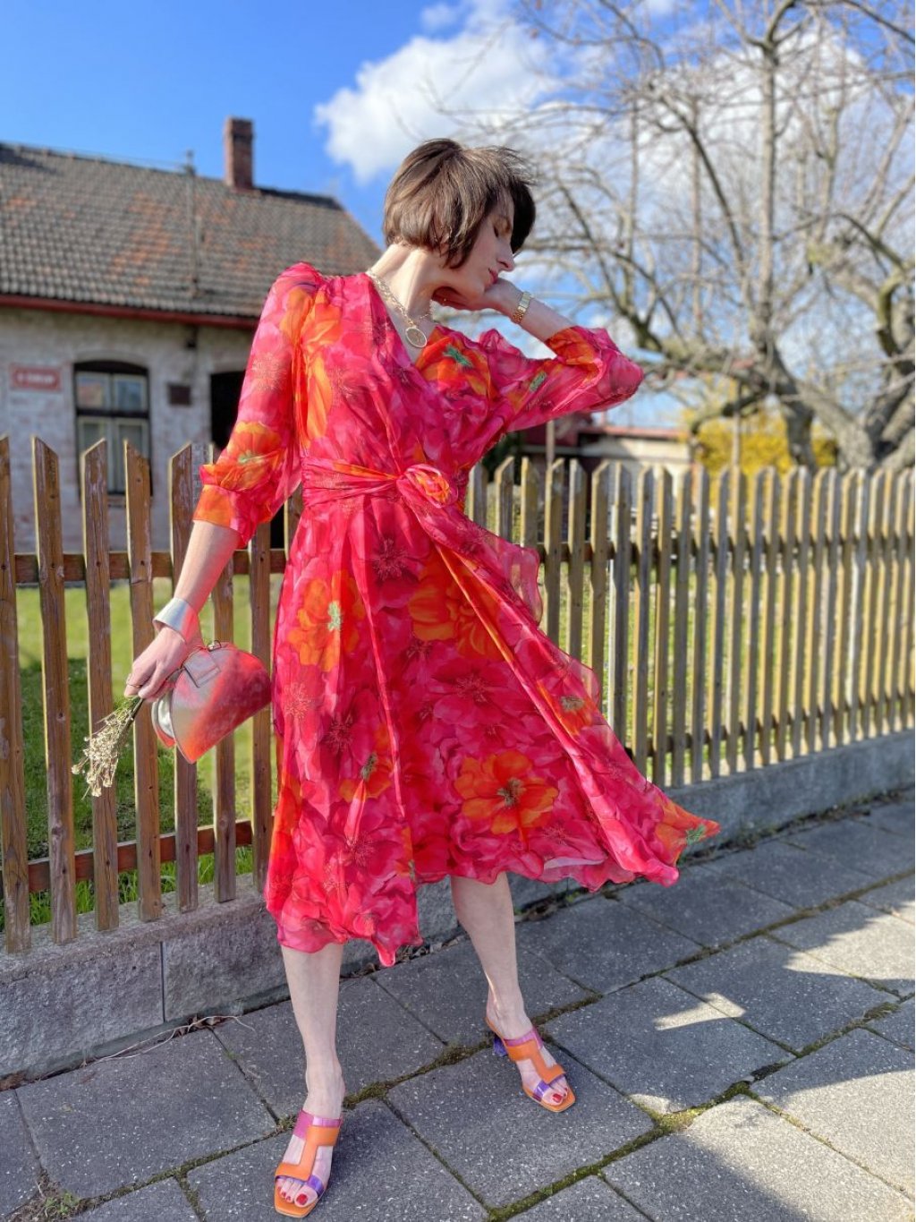 Šaty Poza Flora Piwonie malinové s oranžovou hedvábné