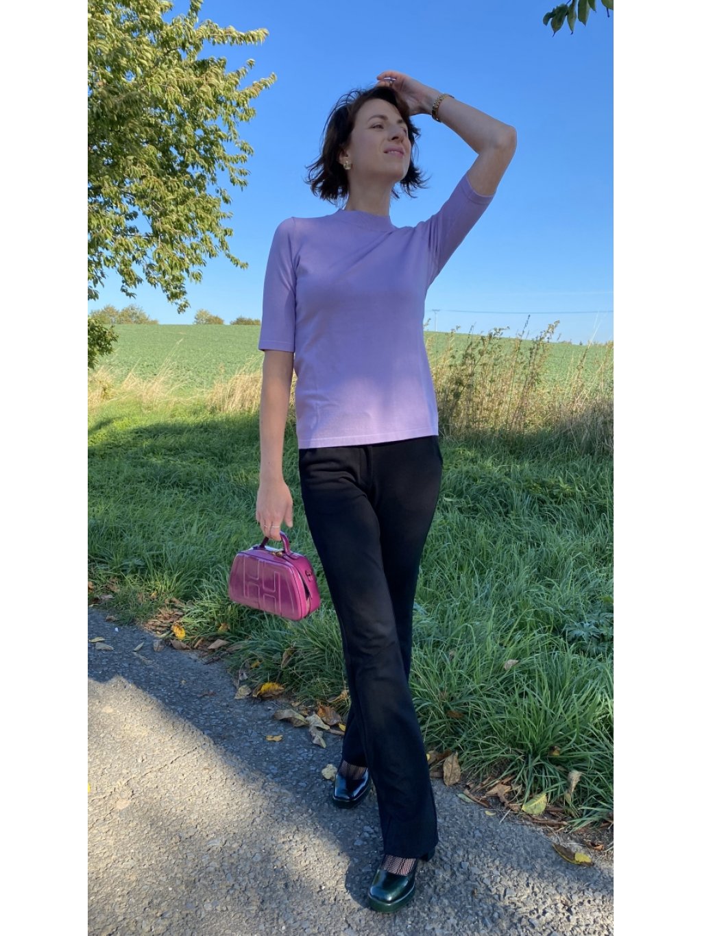 Svetr Kyra Flynn fialový se stojákem a krátkým rukávem