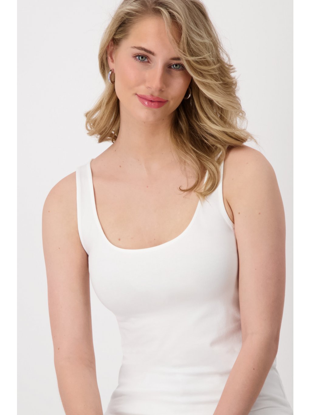 Top Monari 8825 bíle basic 