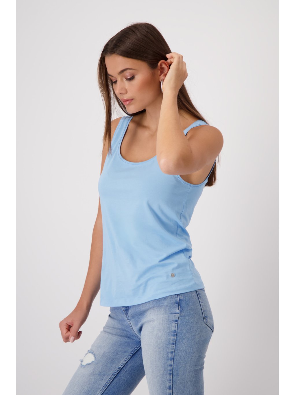 Top Monari 9156 světle modrý basic na široká ramínka