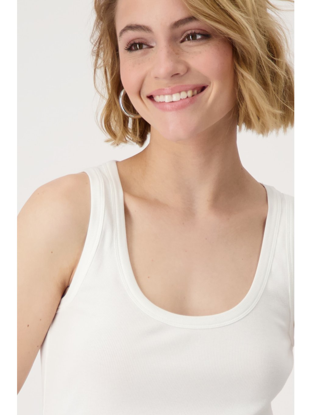 Top Monari 9754 krémový basic