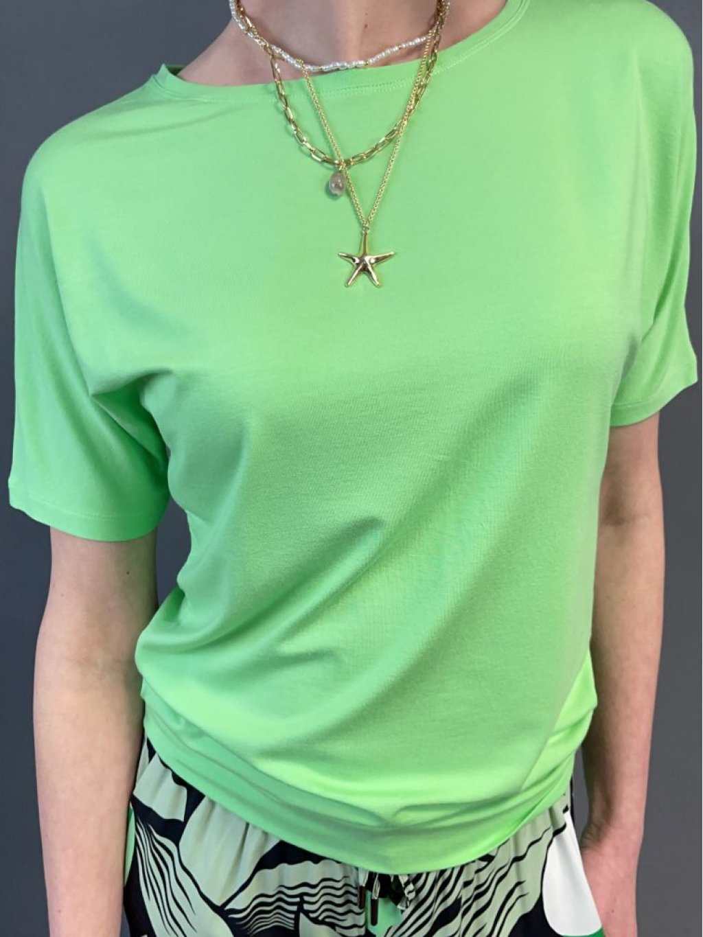 Tričko Kyra Ivanka světle zelené s rukávem do patentu