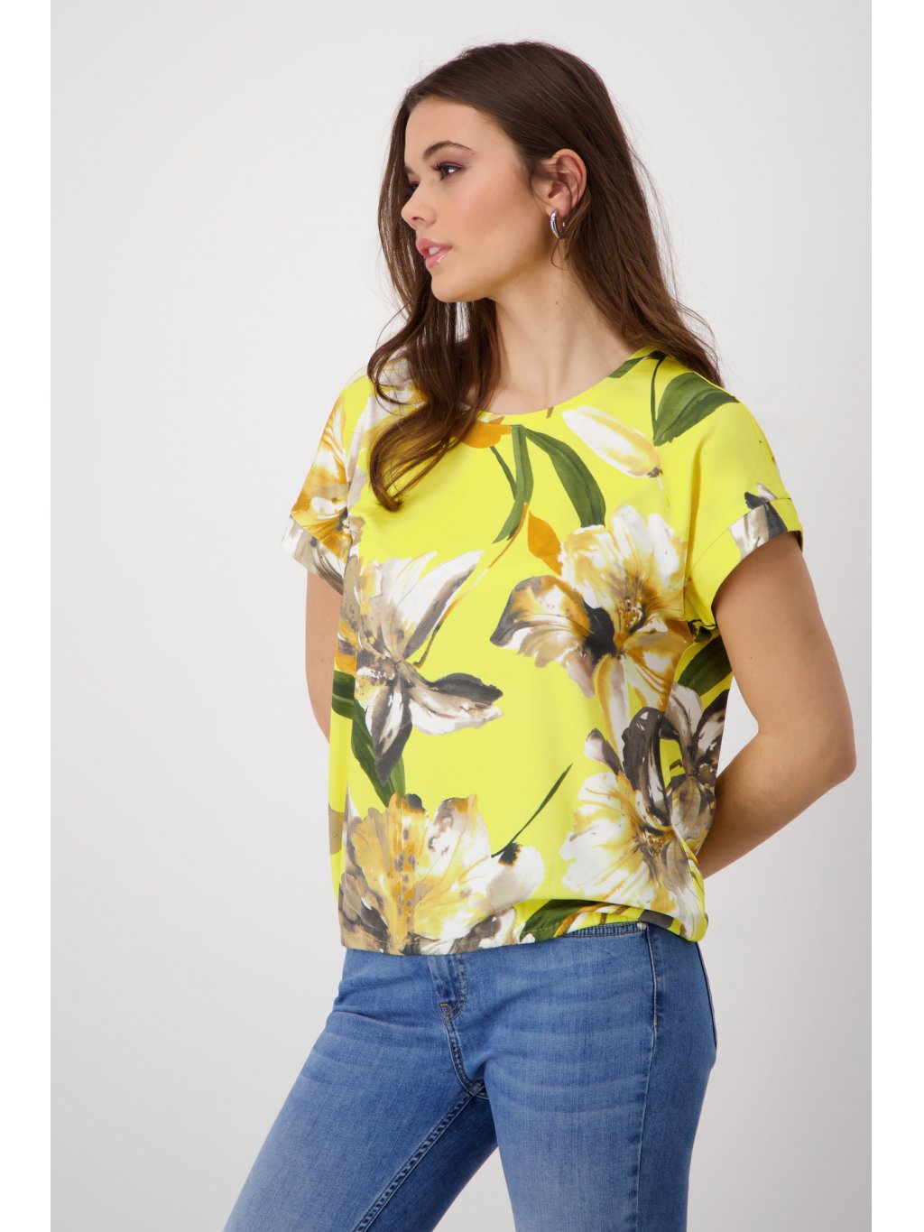Tričko Monari 8537 žluté s květy v béžové