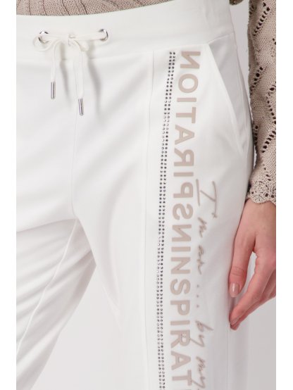 Kalhoty Monari 8341 krémové tepláky s nápisy
