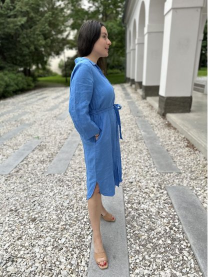 Šaty Kyra Alondra modré košilové lněné