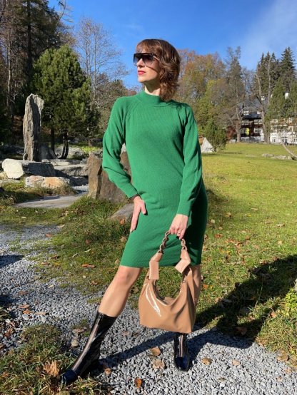 Šaty Kyra Danette zelené úpletové vlněné