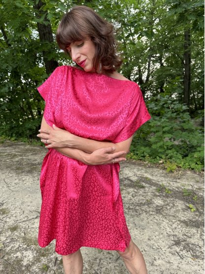 Šaty So Comfy Rosa růžové zvířecí vzor